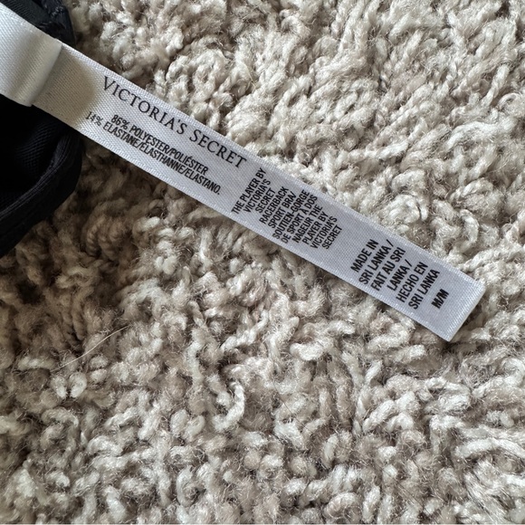 Victoria’s Secret VSX Black Sports Bra - Medium - Gym, Workout, Yoga Essential - Picture 6 of 6